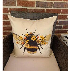 Flower Accent Pillow Cover Soft Decorative Throw Case Floral Honey Bee Decor 18"